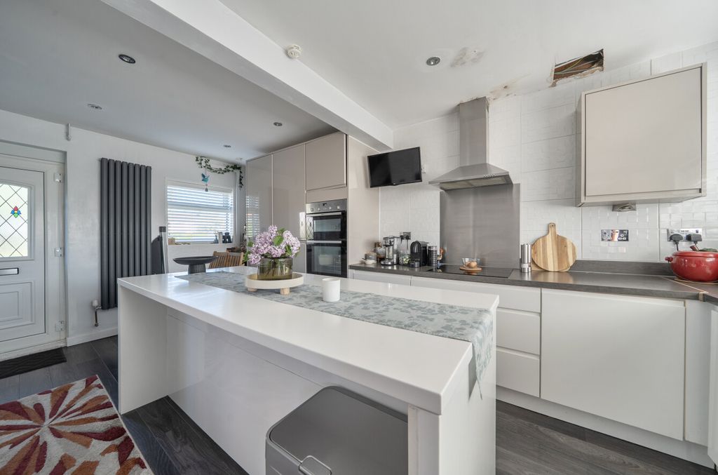 Property photo 2 of 12 1449006769Ea38d0Cfe0A