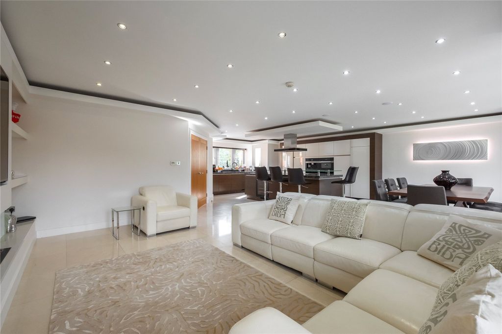 Property photo 3 of 53 Living Area