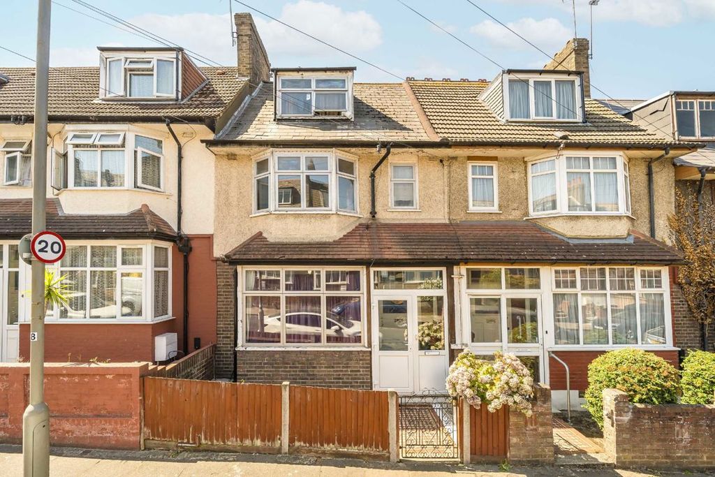 Property photo 1 of 7