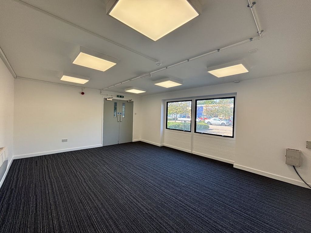 Property photo 3 of 6 Img_4702.Jpeg