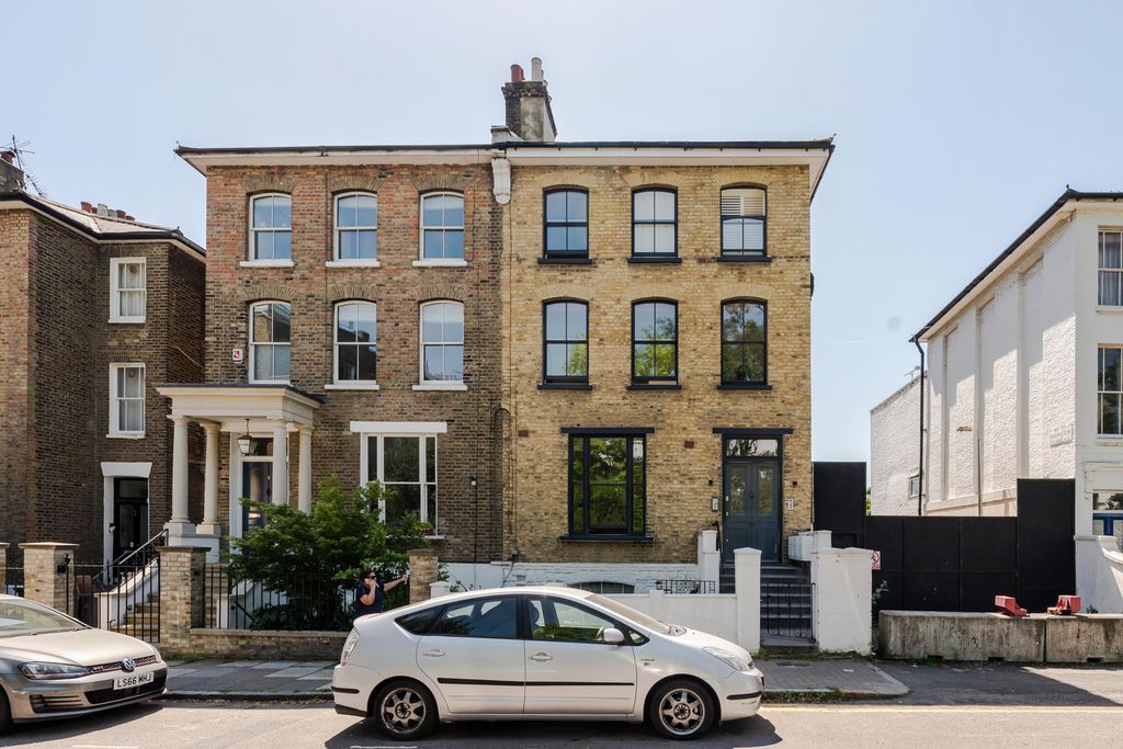 Property photo 2 of 23 347687 - Top Floor Flat, 11, Hamilton Park-38.Jpeg