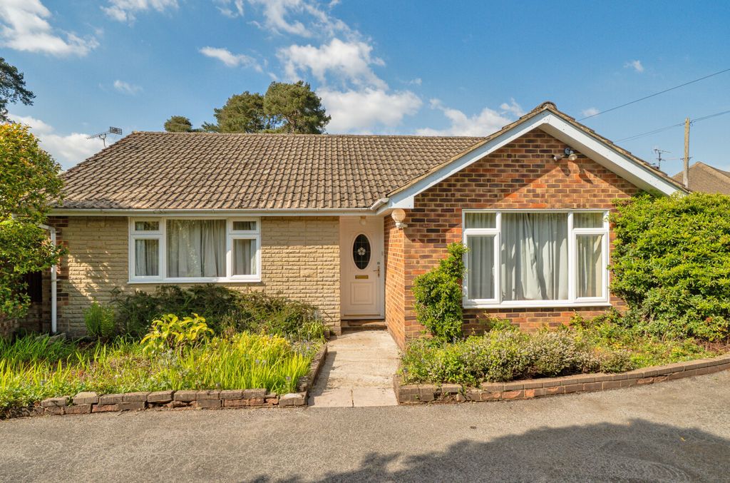 Property photo 2 of 19 1446428-2-69F0d2A...