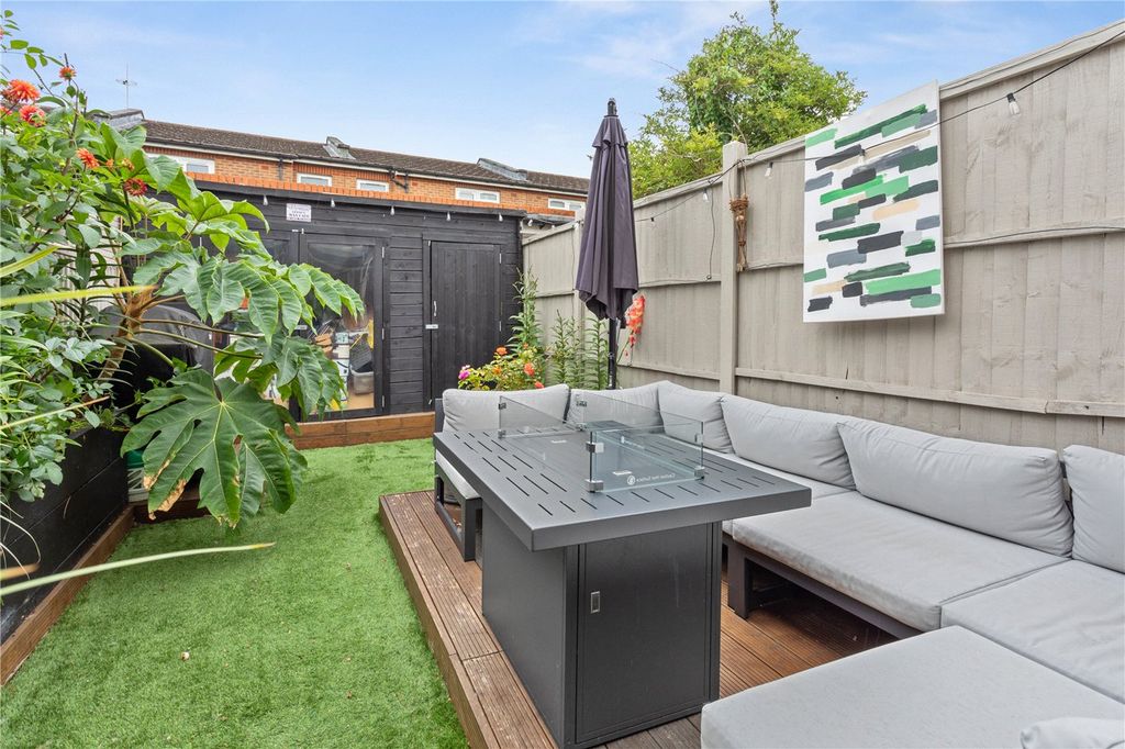 Property photo 2 of 12 Picture No. 08