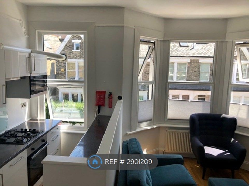 Property photo 1 of 12