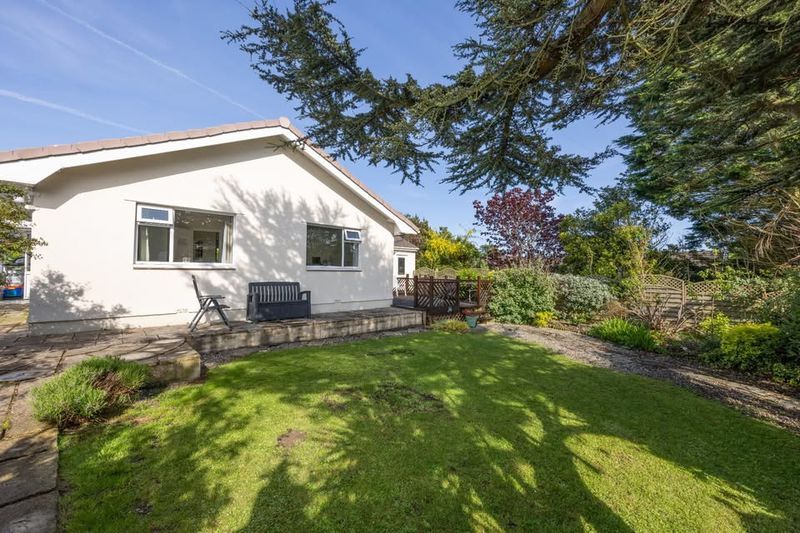 Property photo 2 of 11 Photo 1