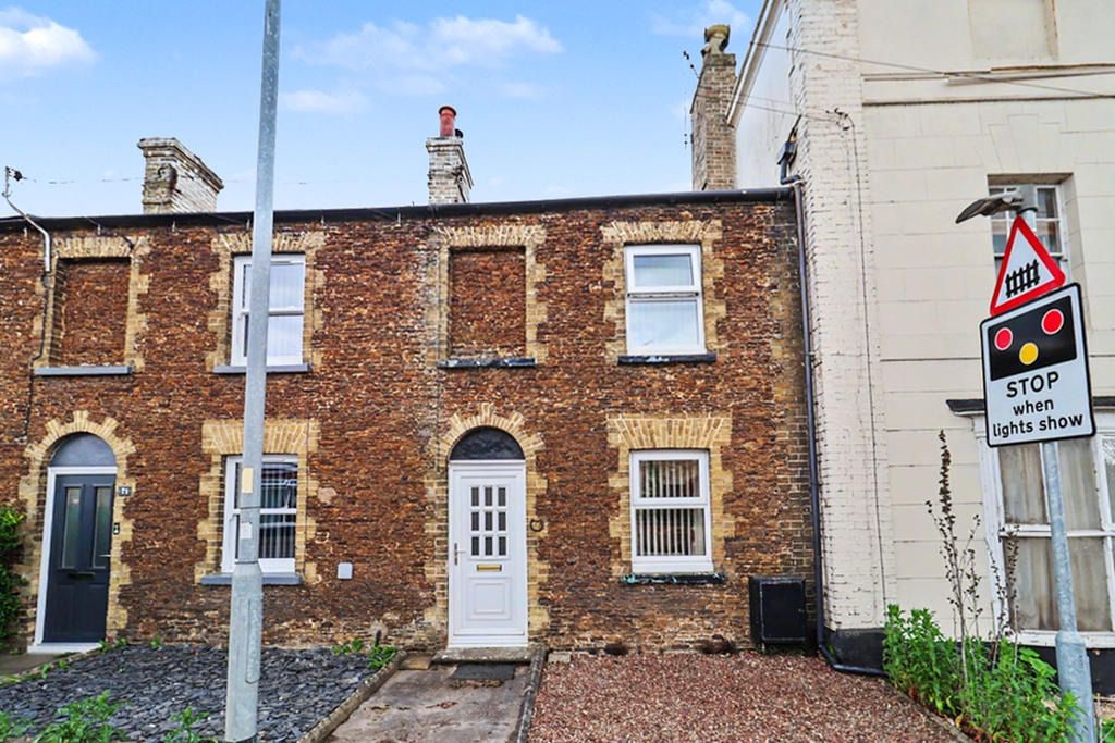 Property photo 1 of 17 5165600