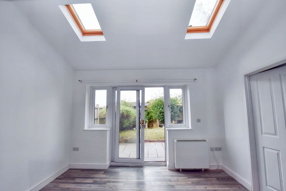 Property photo 3 of 20 Dining Lounge 2