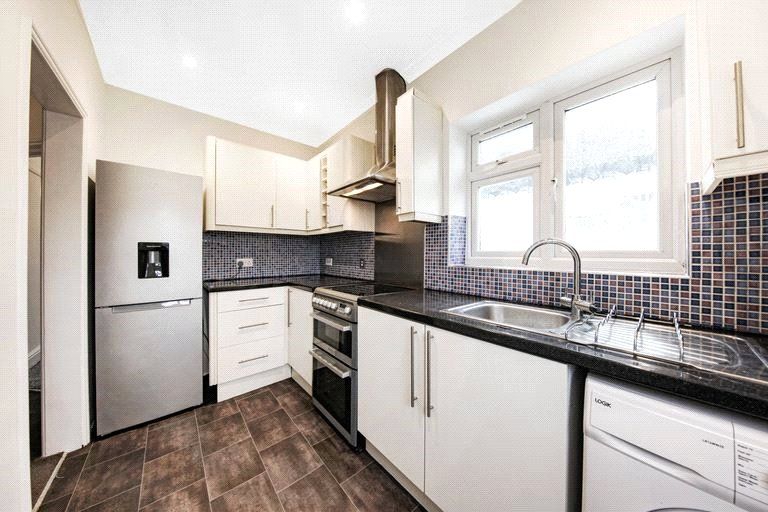 Property photo 3 of 16 Picture No. 21