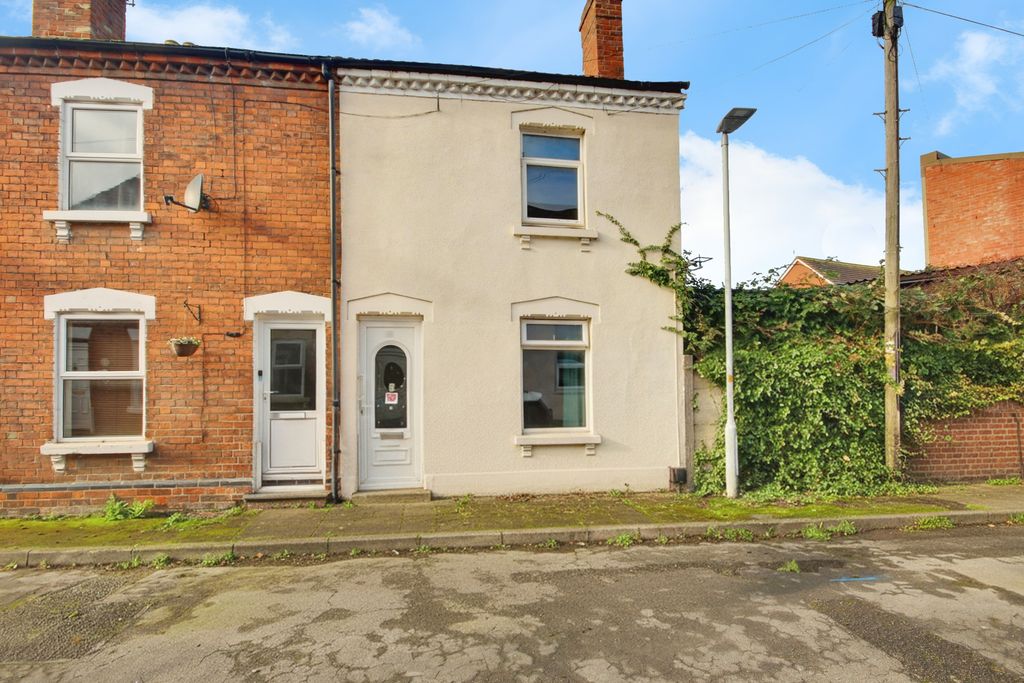 Property photo 1 of 11