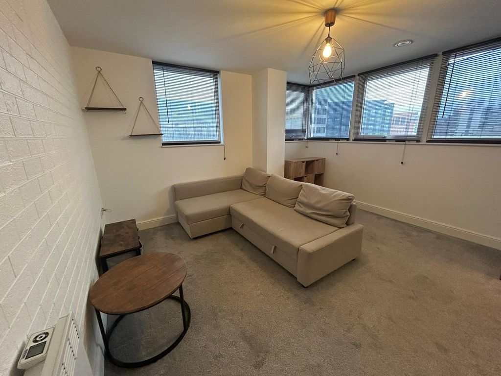 Property photo 2 of 7