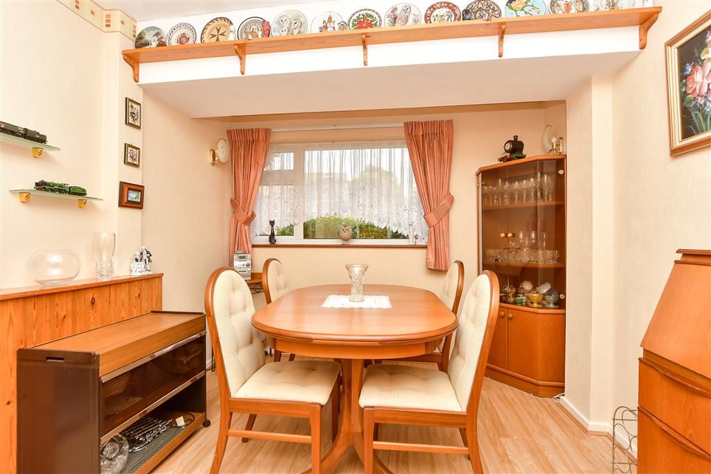 Property photo 2 of 9 Dining Room
