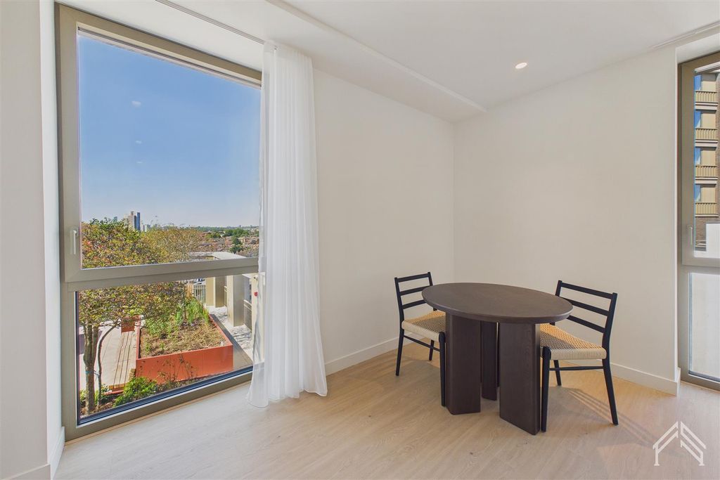 Property photo 3 of 11 3.Jpg