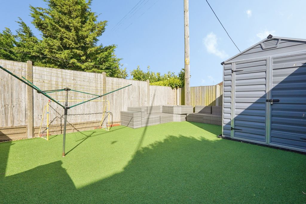 Property photo 3 of 17 Pbox-Img.Jpg