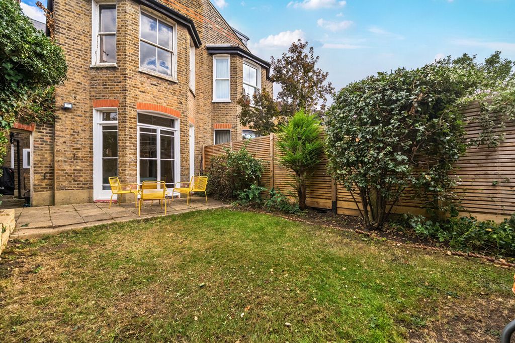 Property photo 3 of 18 5-6Aa2c24Fdc2Cb-1...
