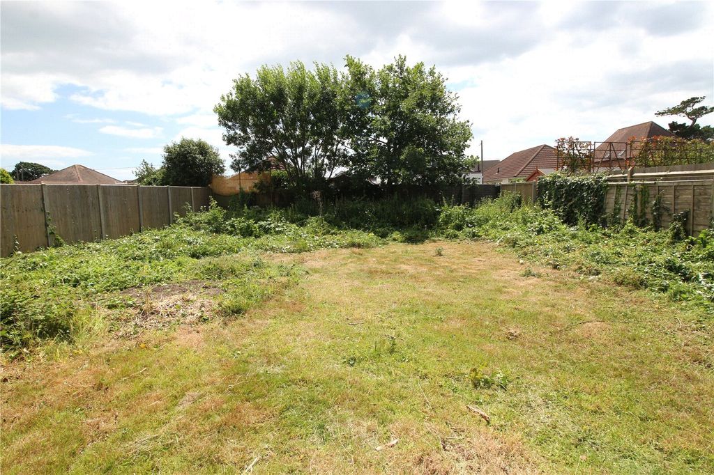 Property photo 2 of 15 Picture No. 03