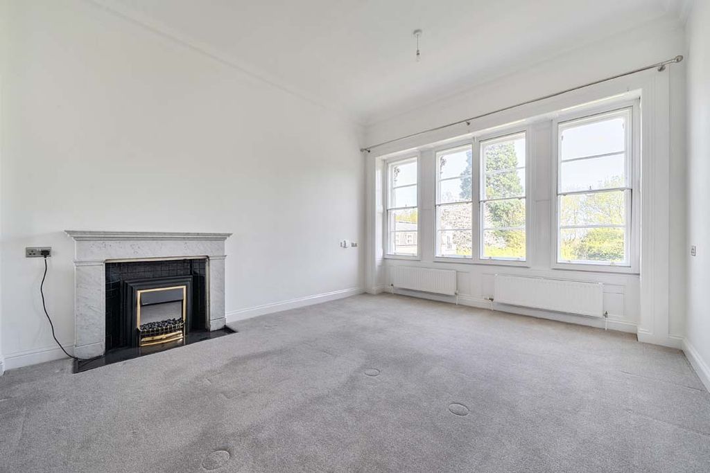 Property photo 3 of 7 Image