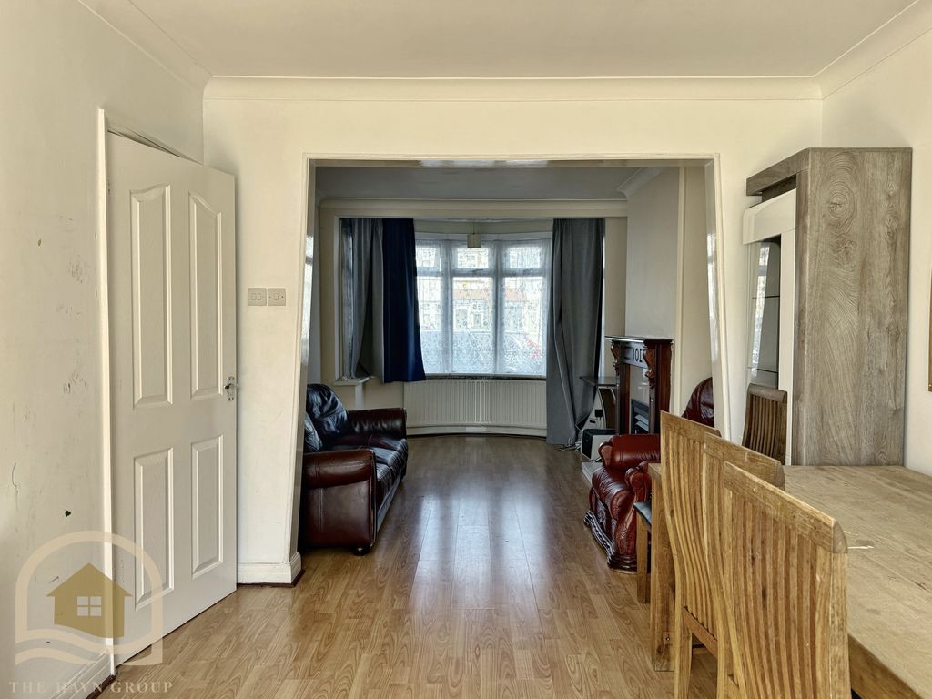 Property photo 3 of 15
