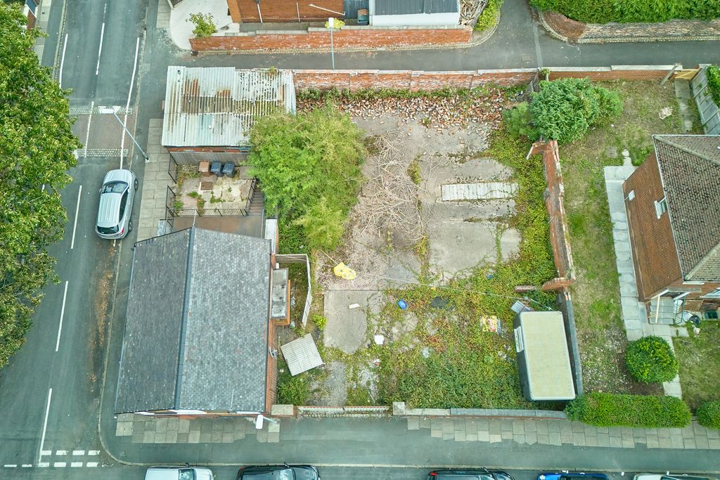 Property photo 1 of 6