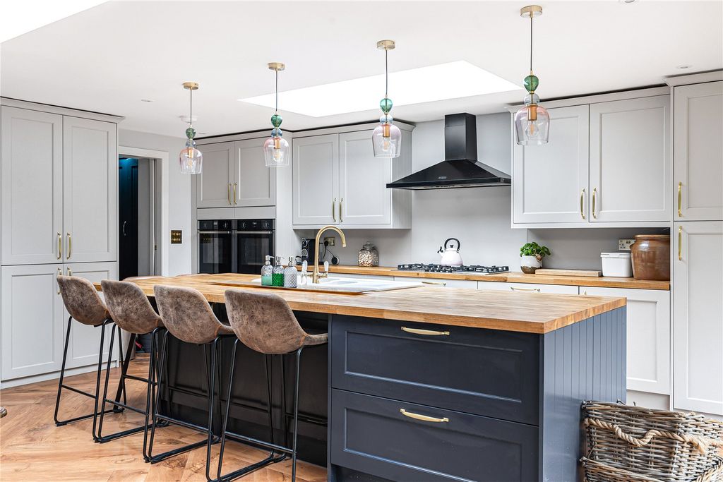 Property photo 3 of 47 Picture No. 43