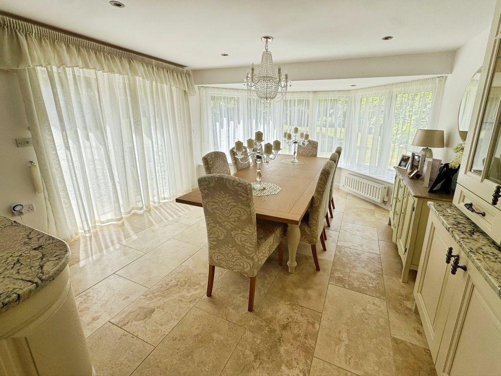 Property photo 3 of 30 Dining Area