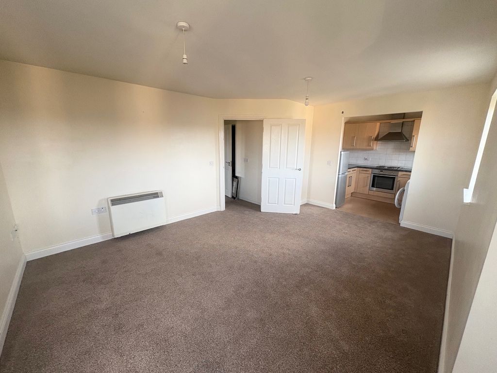 Property photo 3 of 8 Lounge/Diner