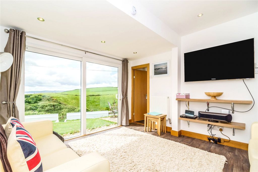 Property photo 2 of 10 Picture No. 03