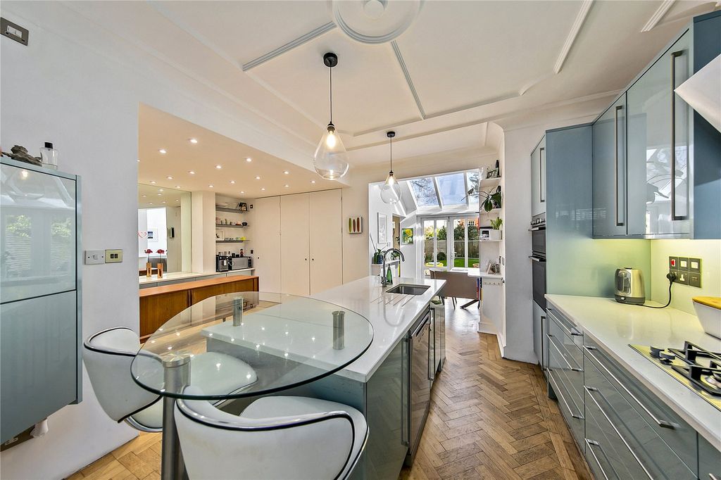 Property photo 3 of 15 Picture No. 13