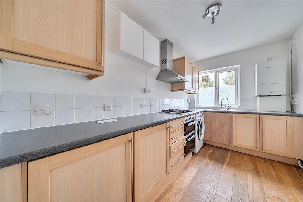 Property photo 3 of 9 1440204-5-69d7B8d95c0Ea.Jpg