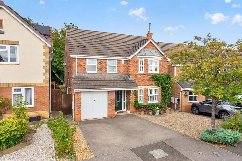 Property photo 1 of 16 139Bruneldriveweb_03.Jpg