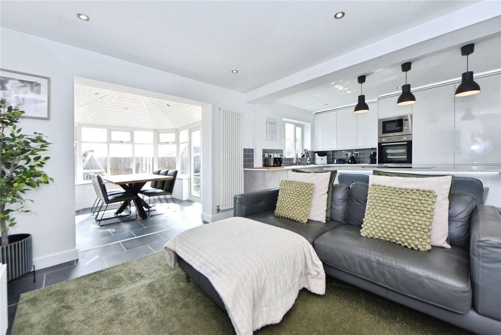 Property photo 3 of 10 Picture No. 21