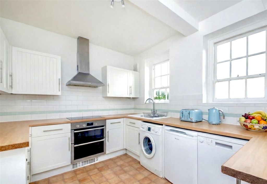 Property photo 3 of 11 Picture No. 34