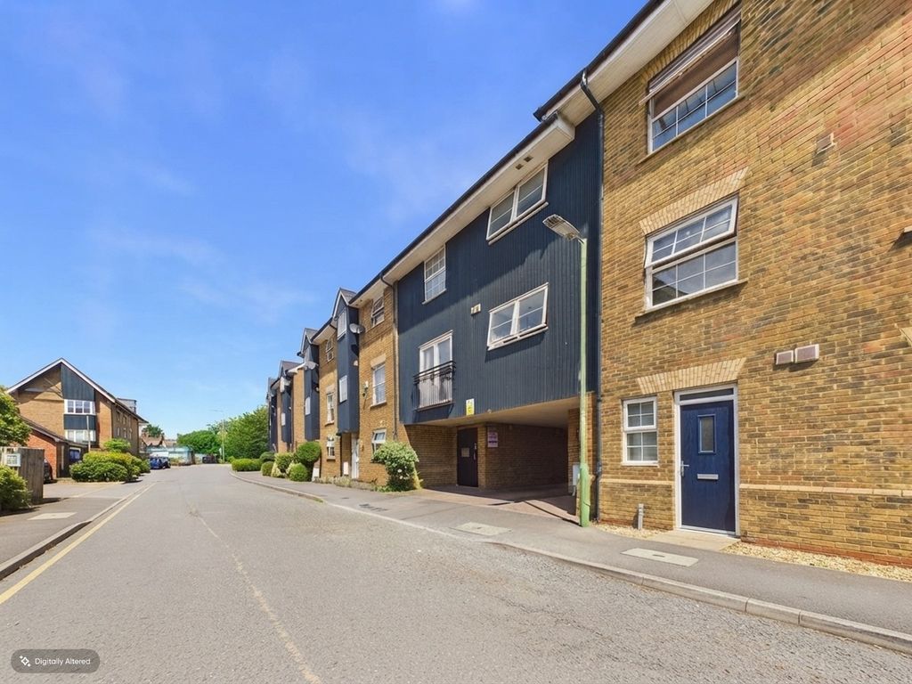 Property photo 1 of 16 5289031