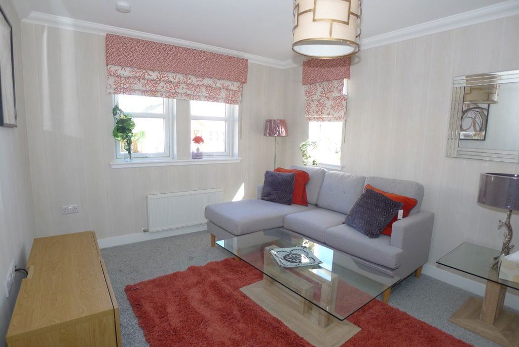 Additional image 5 of 2 bed flat to rent45 Acorn Court, Cellardyke, Fife KY10