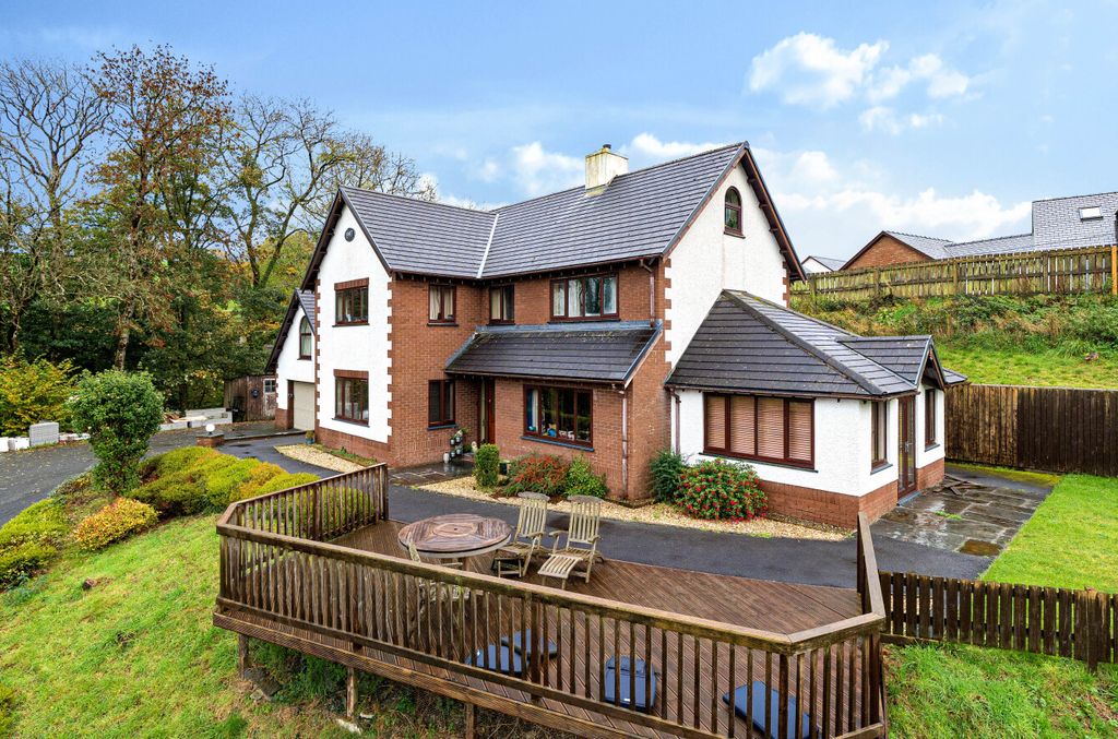 Property photo 1 of 23 1370887-1-68F9F5c...