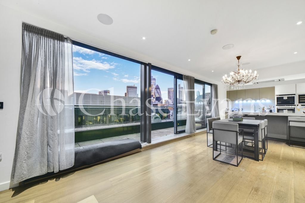 Property photo 1 of 17 Sterling Mansions, G