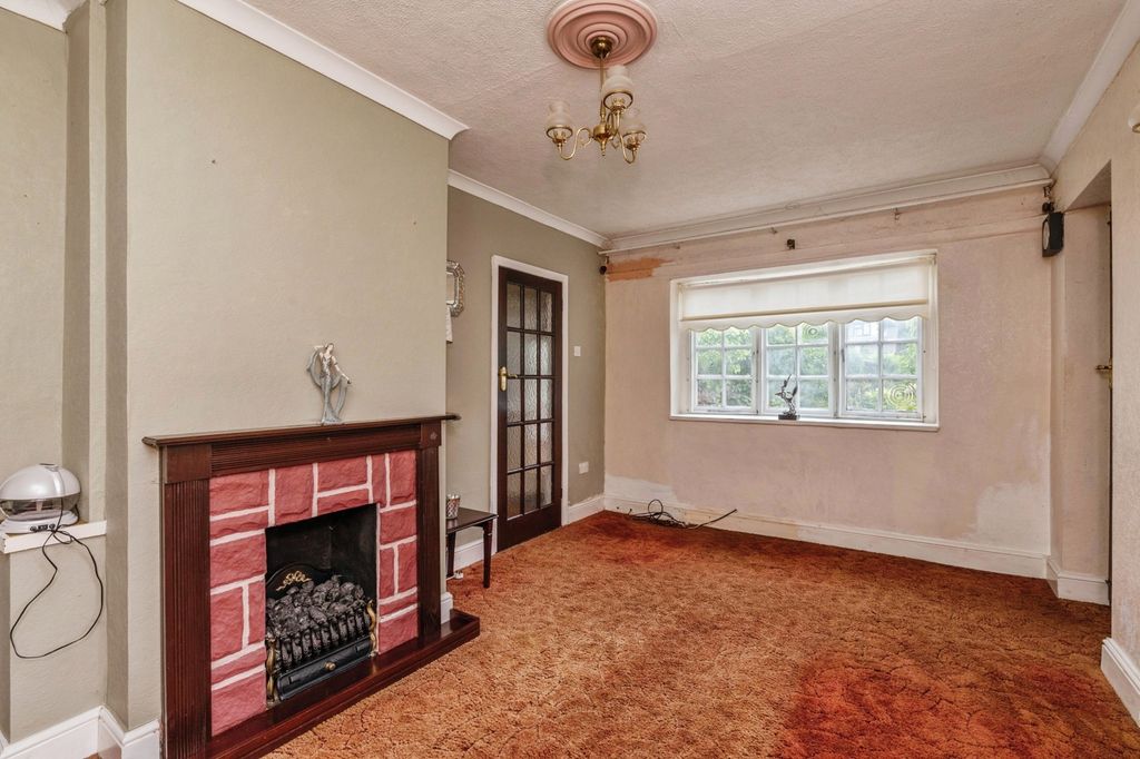 Property photo 3 of 16 Photo