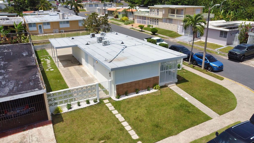 Property photo 2 of 21