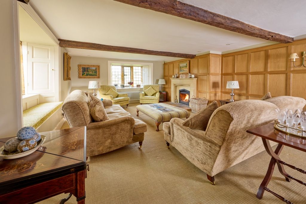 Property photo 3 of 25 Drawing Room
