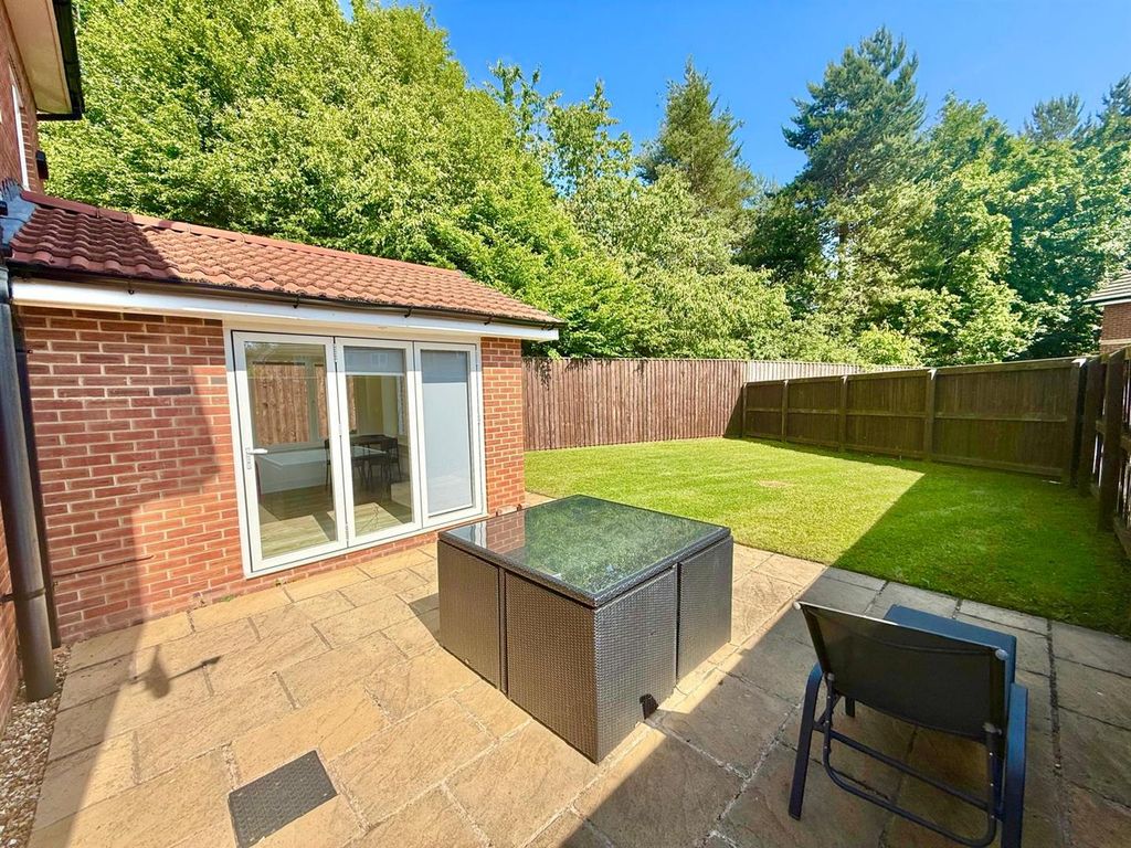 Property photo 3 of 21