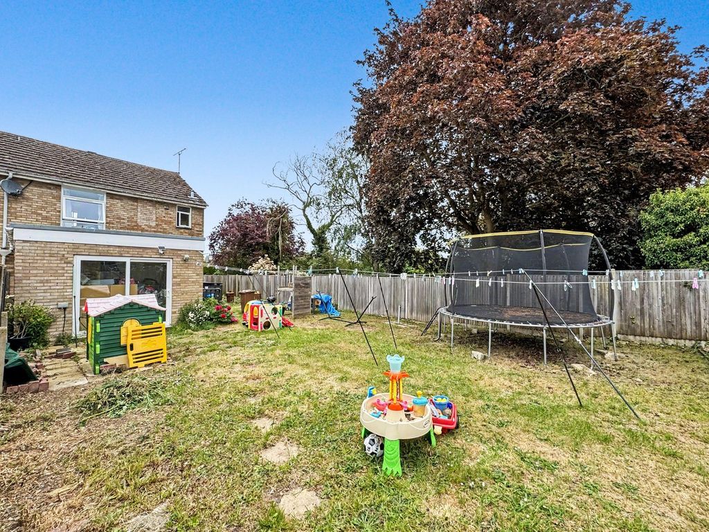 Property photo 2 of 23