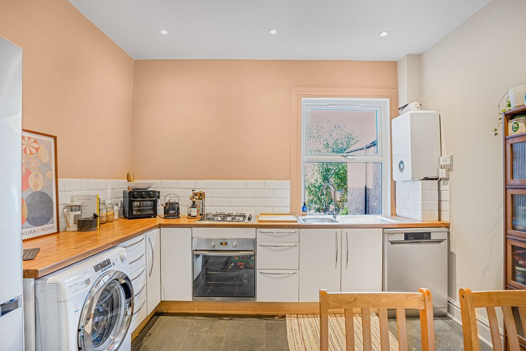 Property photo 3 of 16 Windmill Road (5)