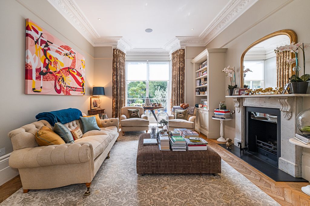 Property photo 3 of 24