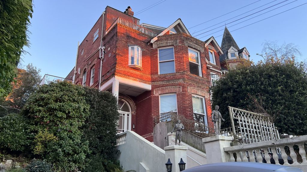 Property photo 1 of 12 Img_1815