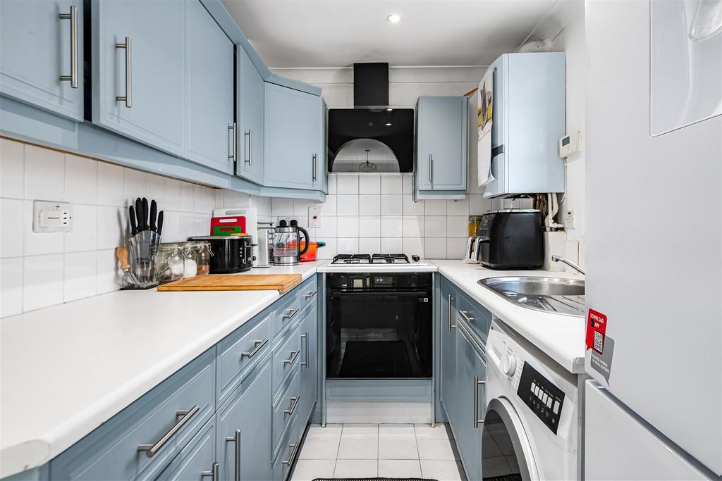 Property photo 3 of 8 8_88513.Jpg