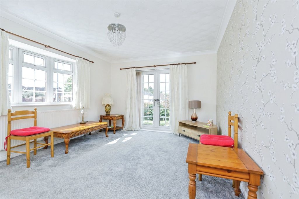 Property photo 2 of 17 Picture No. 04