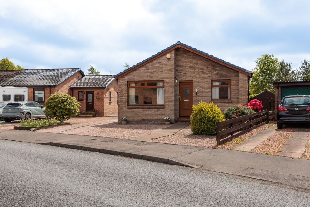 Property photo 1 of 45