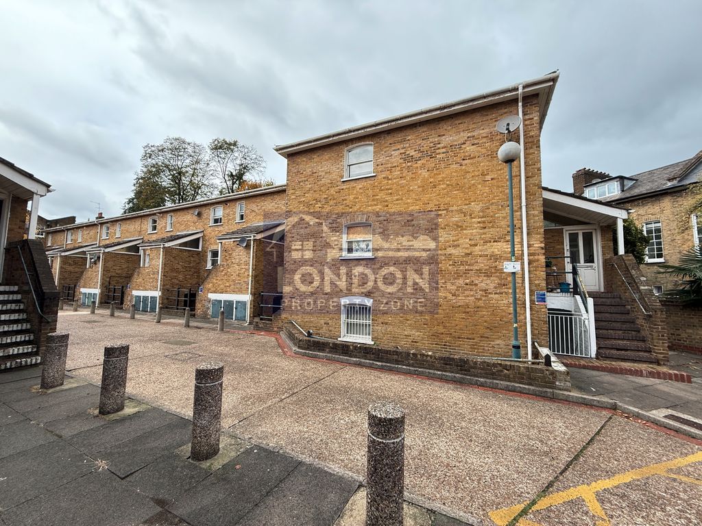 Property photo 3 of 15