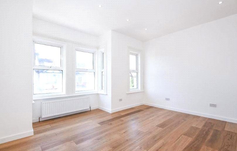 Property photo 3 of 10 Picture No. 04