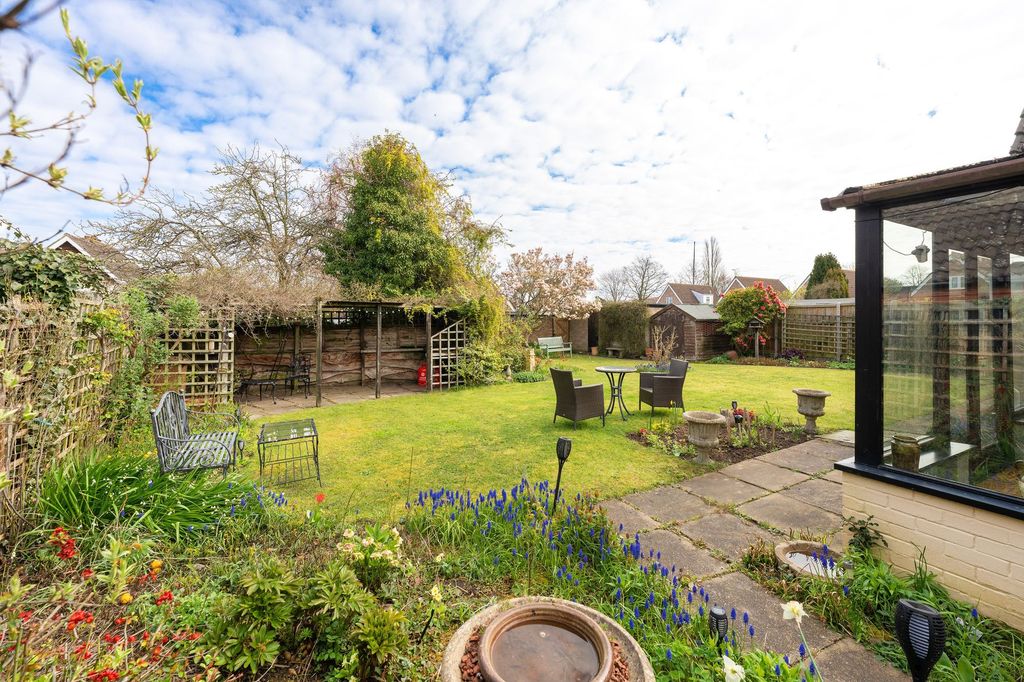 Property photo 2 of 19