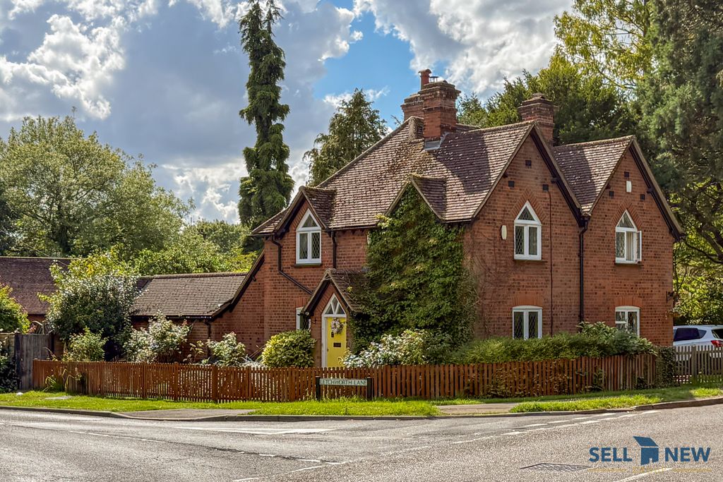 Property photo 1 of 32 External Images 